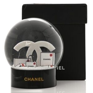 NIB CHANEL Snow Globe Limited Edition CC Christmas Holiday White Black NWT + Box